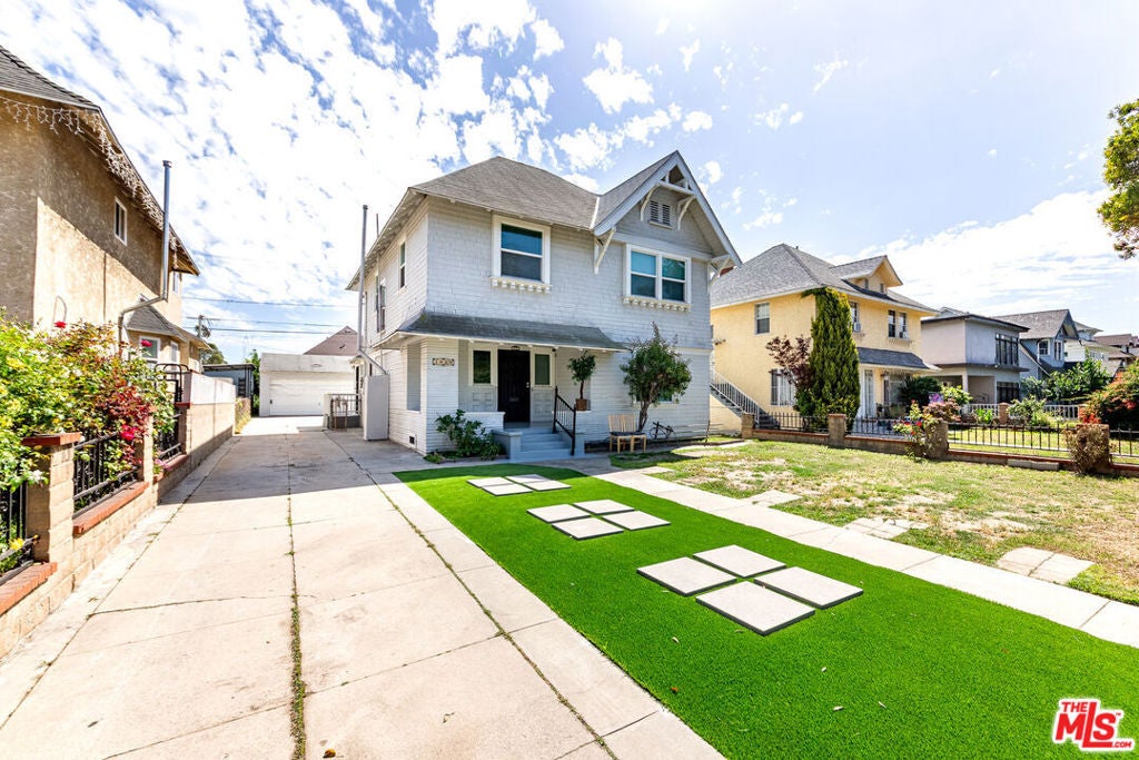 1820 W 22nd Street, Los Angeles CA 90018