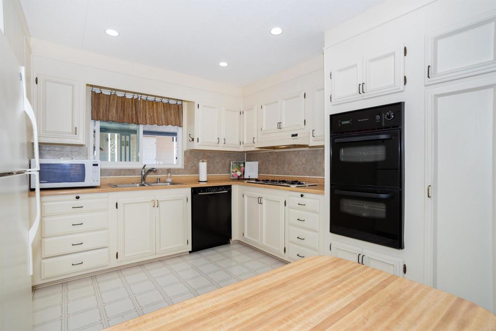 650 S Rancho Santa Fe Rd 54