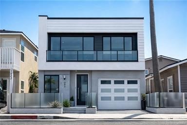 1825 W Balboa Boulevard