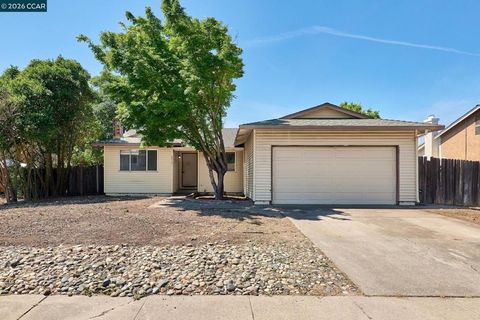 Photo of Sacramento, CA 95838 (MLS # 41130004)