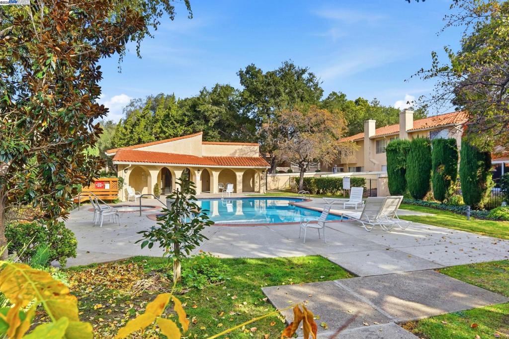 NEW HAVEN - Residential