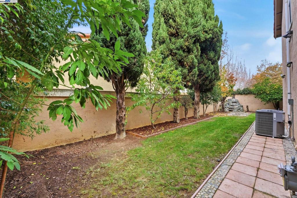 NEW HAVEN - Residential