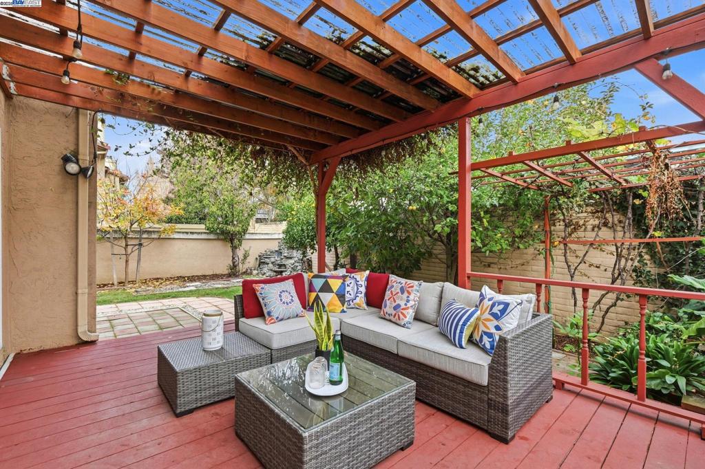 NEW HAVEN - Residential