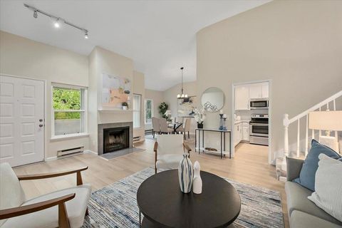 Photo of 913 Apricot Avenue #B, Campbell, CA 95008 (MLS # ML82033809)