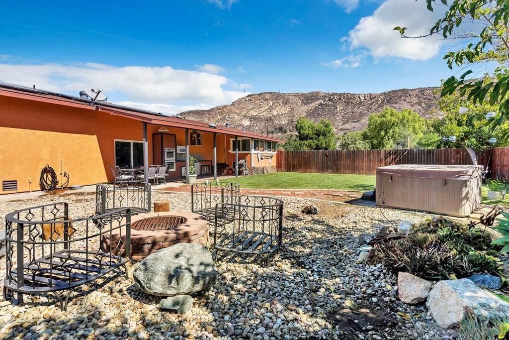 listing image 130728669159092502987