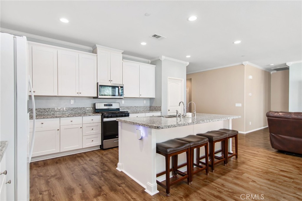 350 Robin Road