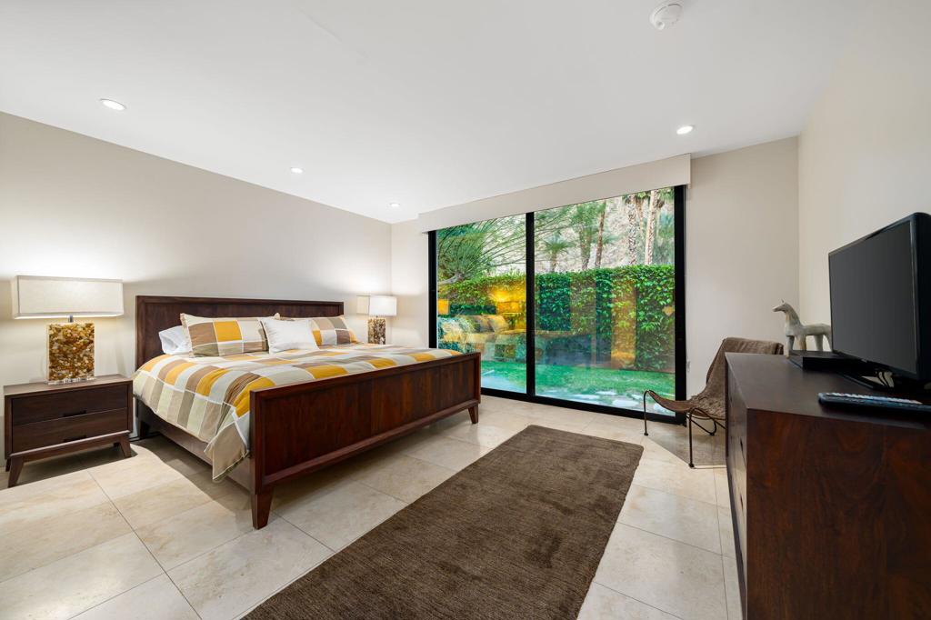 Indian Wells C.C. - Residential