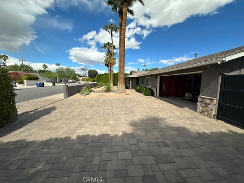 Tiny photo for 2004 N San Antonio RD, Palm Springs, CA 92262 (MLS # DW26233580)