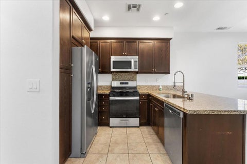 Tiny photo for 845 Fan Palm Lane, Brentwood, CA 94513 (MLS # ML82064955)