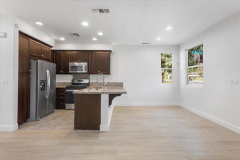 Tiny photo for 845 Fan Palm Lane, Brentwood, CA 94513 (MLS # ML82064955)