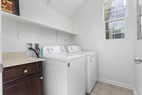 Tiny photo for 845 Fan Palm Lane, Brentwood, CA 94513 (MLS # ML82064955)
