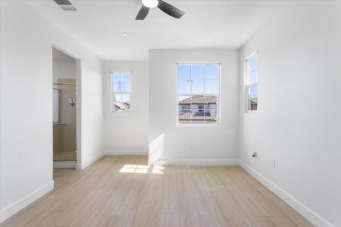 Tiny photo for 845 Fan Palm Lane, Brentwood, CA 94513 (MLS # ML82064955)