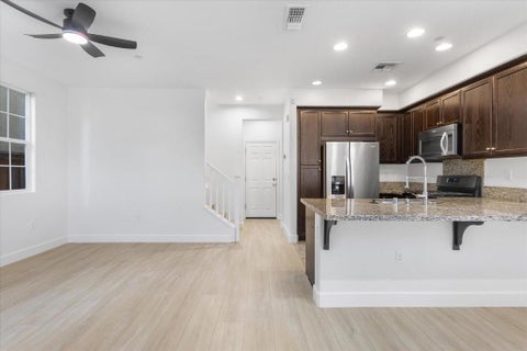 Tiny photo for 845 Fan Palm Lane, Brentwood, CA 94513 (MLS # ML82064955)