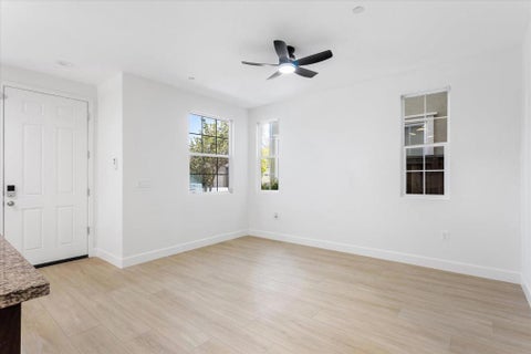Tiny photo for 845 Fan Palm Lane, Brentwood, CA 94513 (MLS # ML82064955)