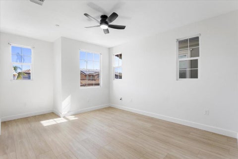 Tiny photo for 845 Fan Palm Lane, Brentwood, CA 94513 (MLS # ML82064955)
