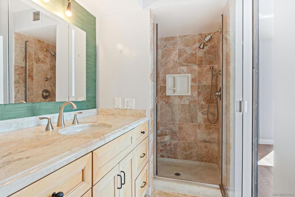 Downtown - Residential Lease