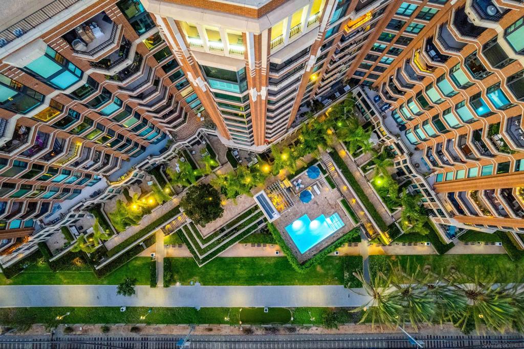 Downtown - Residential Lease