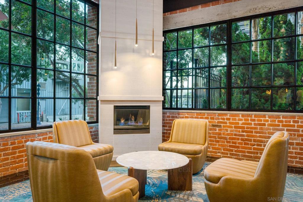Downtown - Residential Lease