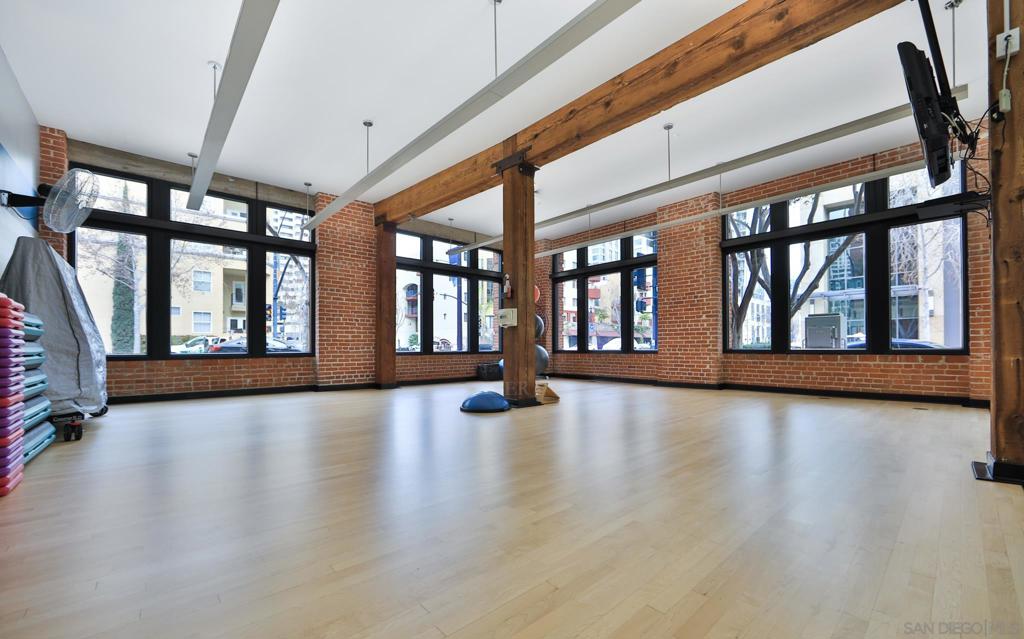 Downtown - Residential Lease