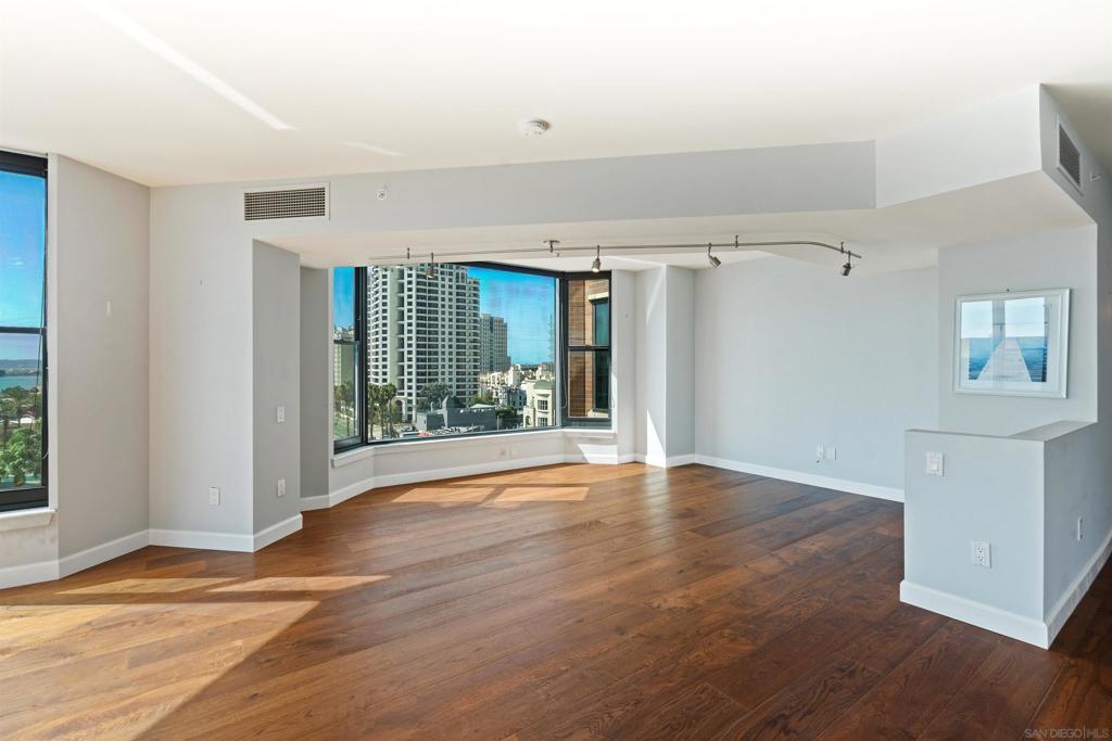 Downtown - Residential Lease