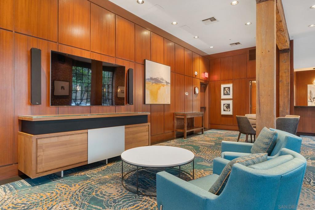Downtown - Residential Lease