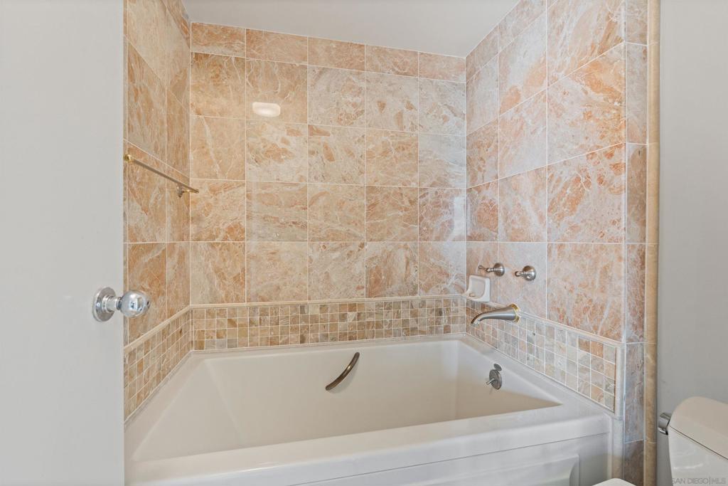 Downtown - Residential Lease