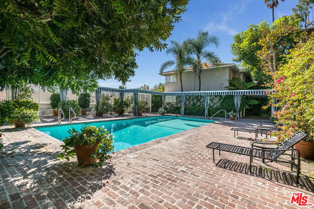 1225 Sunset Plaza Drive 2