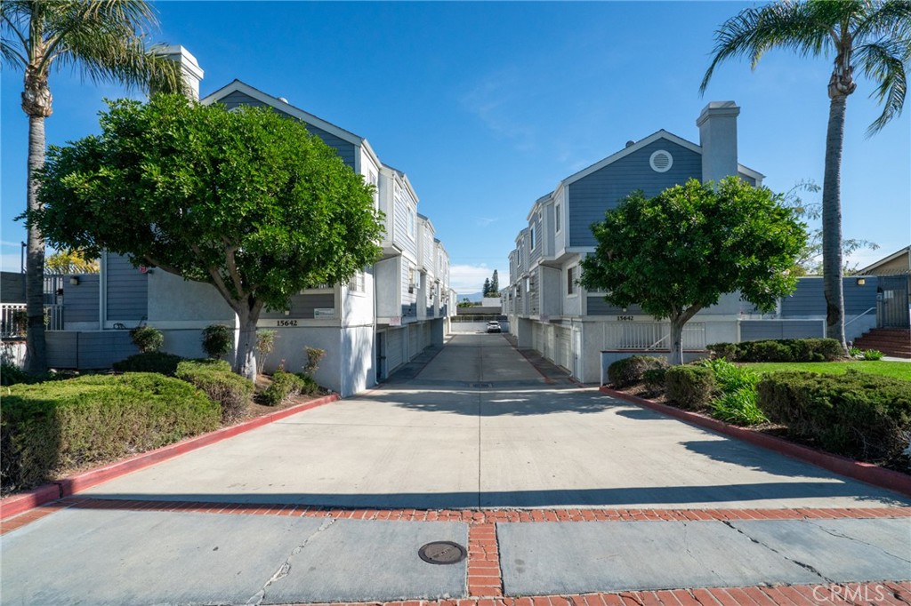 ,Pasadena - Residential Income