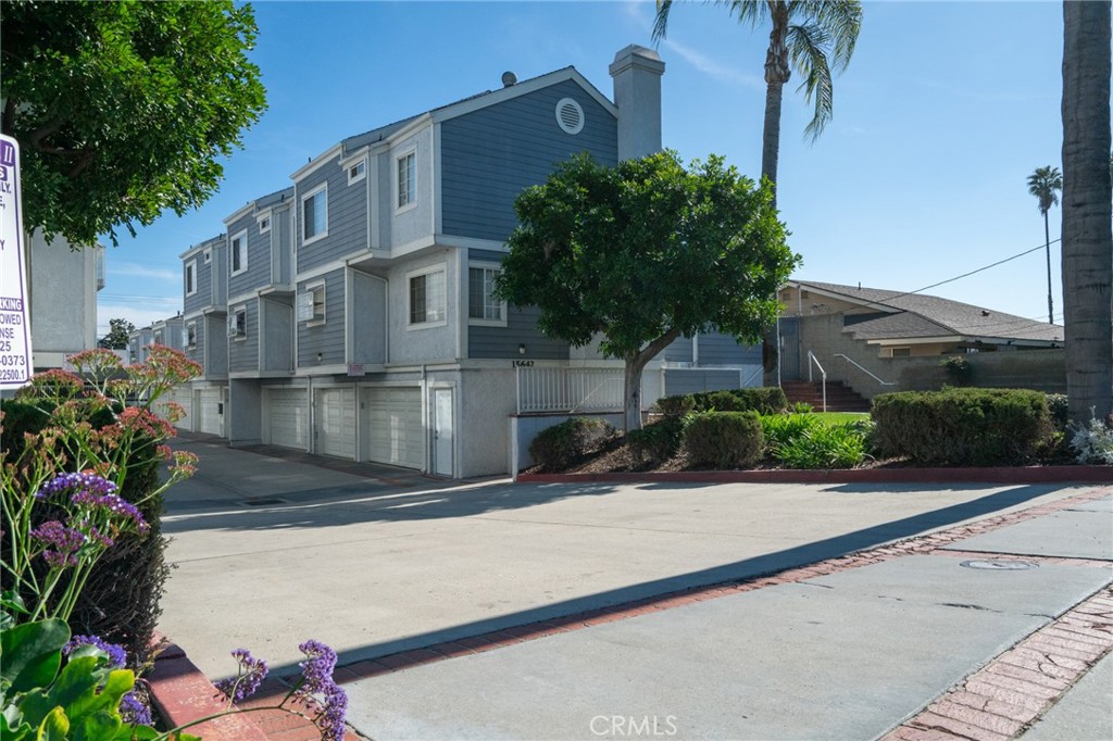,Pasadena - Residential Income