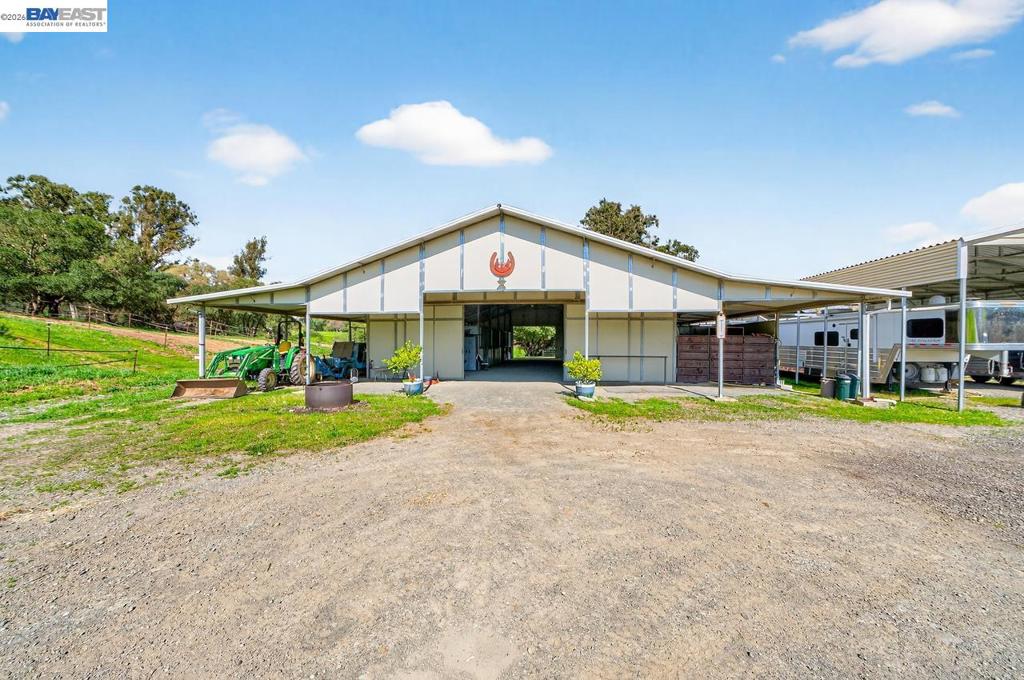 10700 Foothill Rd
