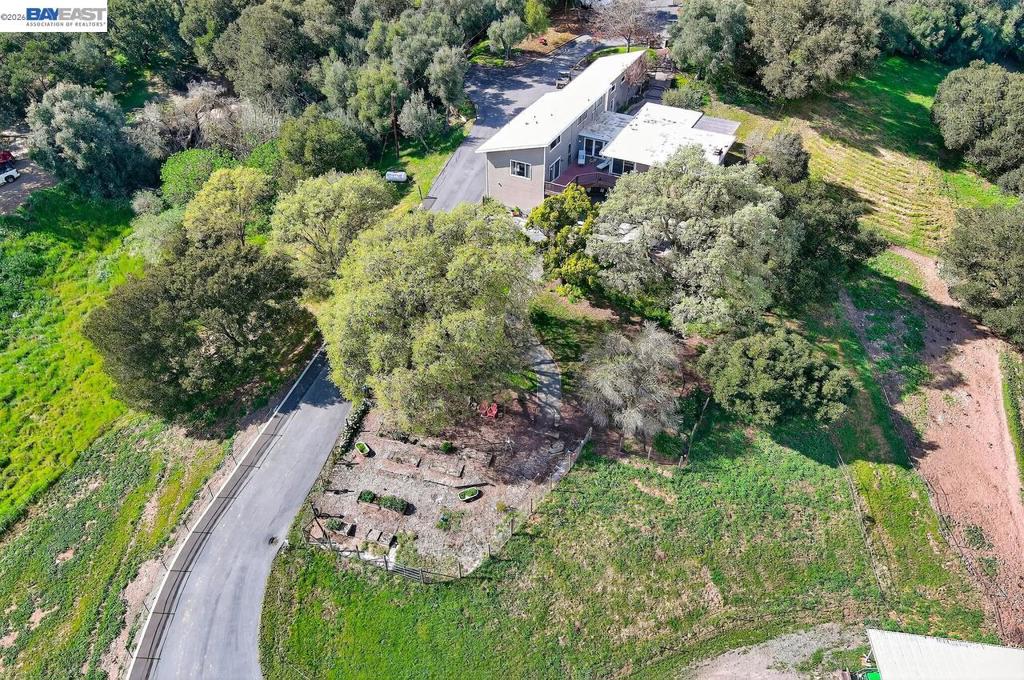 10700 Foothill Rd
