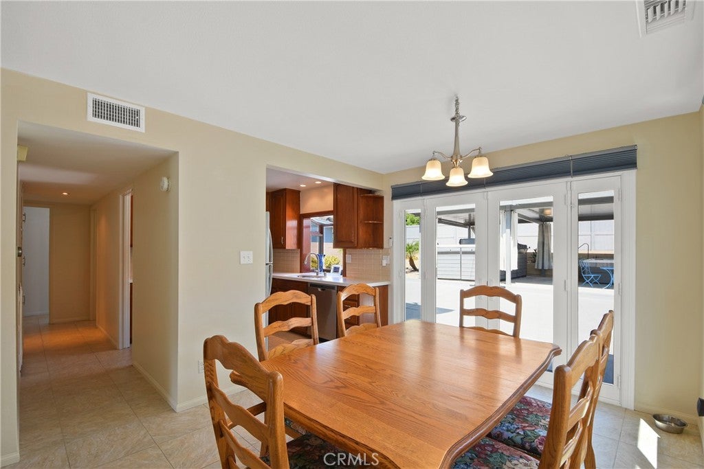 Properties 4 1030 Bloomwood Road
