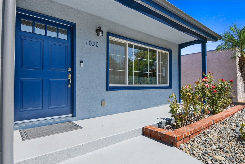 Properties 2 1030 Bloomwood Road