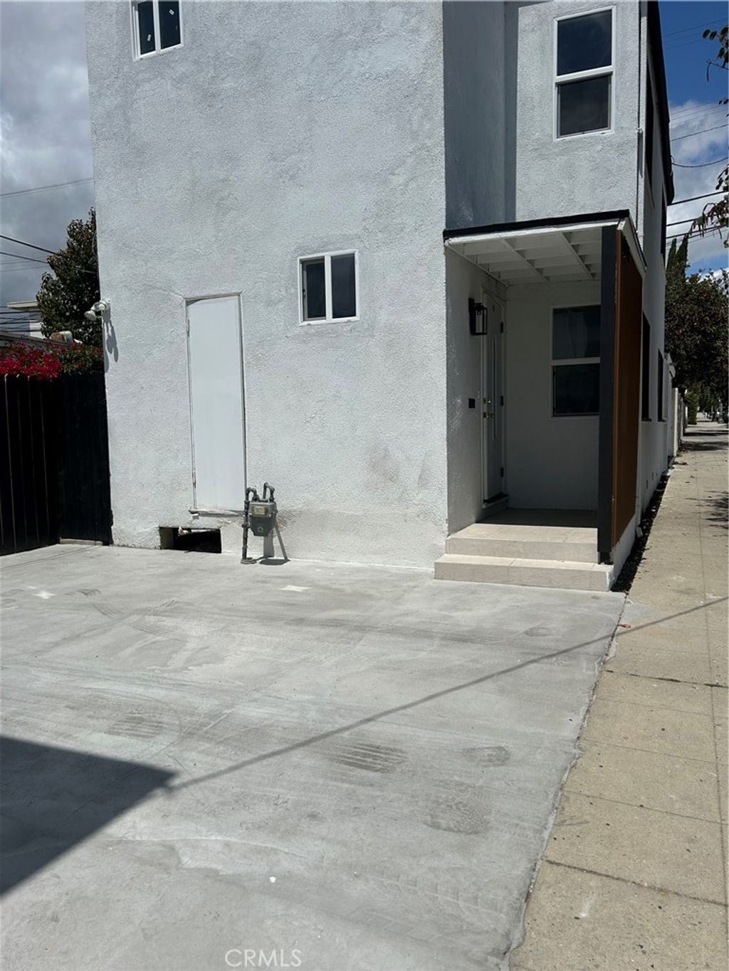 Photo of 1211 Cole, Los Angeles, CA 90038 (MLS # SR26083719)