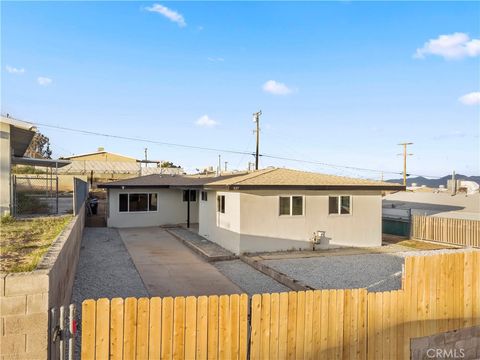 Photo of 937 E Elizabeth Street, Barstow, CA 92311 (MLS # IN26039425)