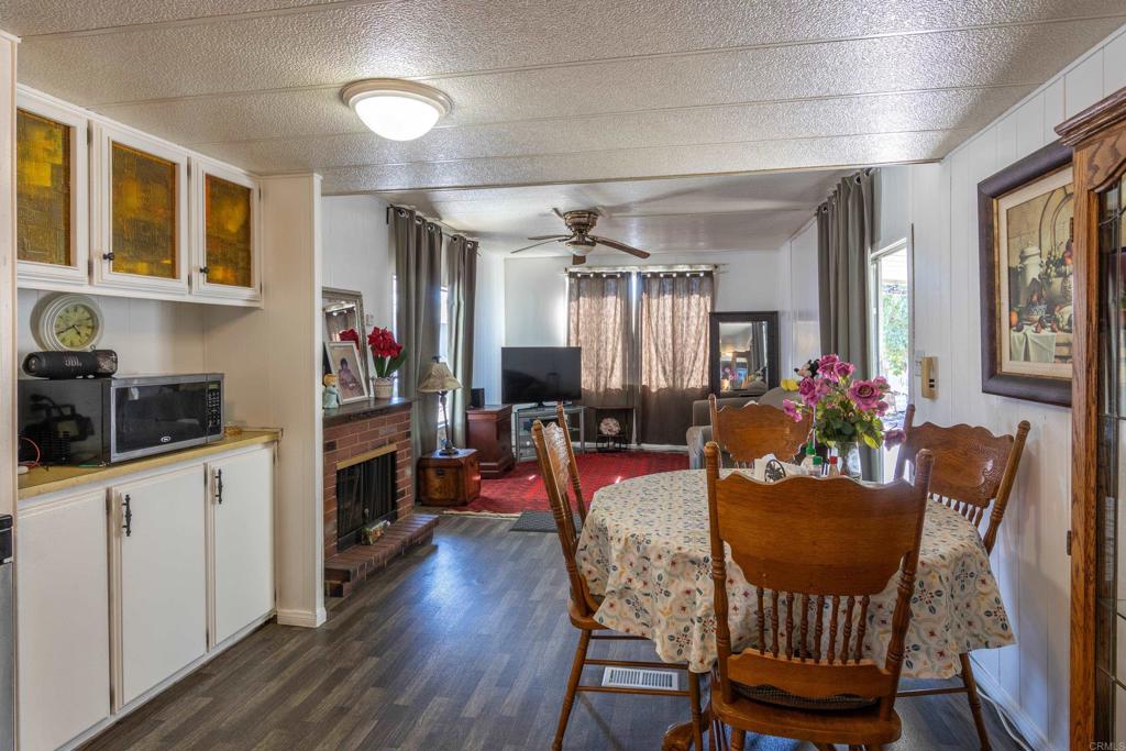 1010 E Bobier Drive