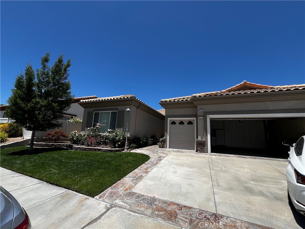Golf Course Beauty | 24-Hour Guard-Gated Resort Living
This stunning 2-bedroom, 2.5-bath home offers the perfect blend of elegance and comfort, located in the highly sought-after Sun Lakes 55+ community with 24-hour guard gate security.
2,133 Sq Ft of Open Living Space .Gorgeous Tile Flooring & Plush Carpeting .Elegant Crown Molding Throughout, Granite Countertops, garage has been professionally coated
Sits on the Golf Course with Panoramic Views. Unforgettable Sunsets from Your Backyard
Community Amenities: Pools, Clubhouse, Tennis, and More
Enjoy a serene, low-maintenance lifestyle with access to resort-style amenities and one of the best golf course views in the community.