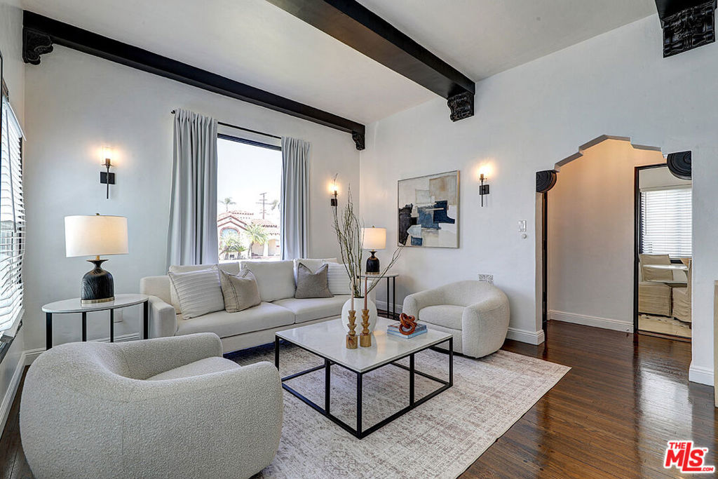 1260 W 81st Street