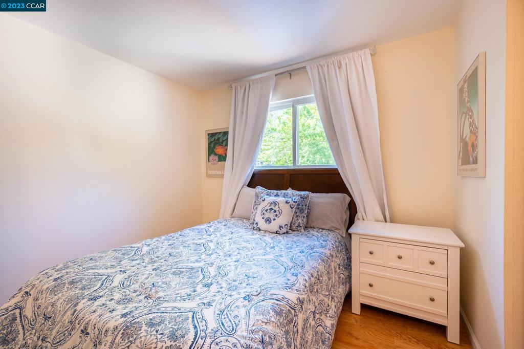 LARKEYAREA - Residential Lease