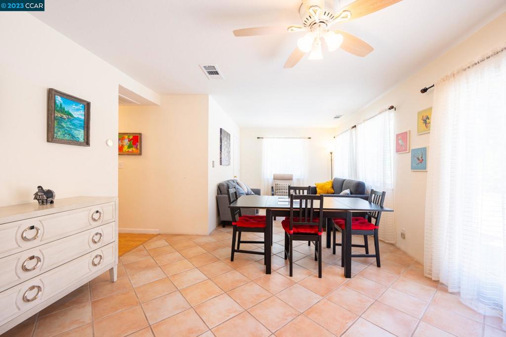 LARKEYAREA - Residential Lease