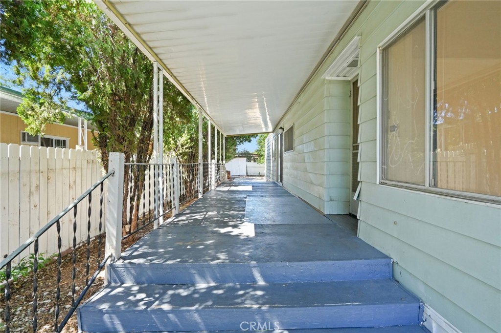 1301 E Avenue I 47