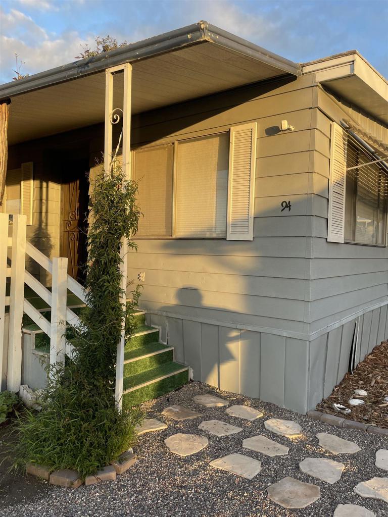 718 Sycamore Avenue 94