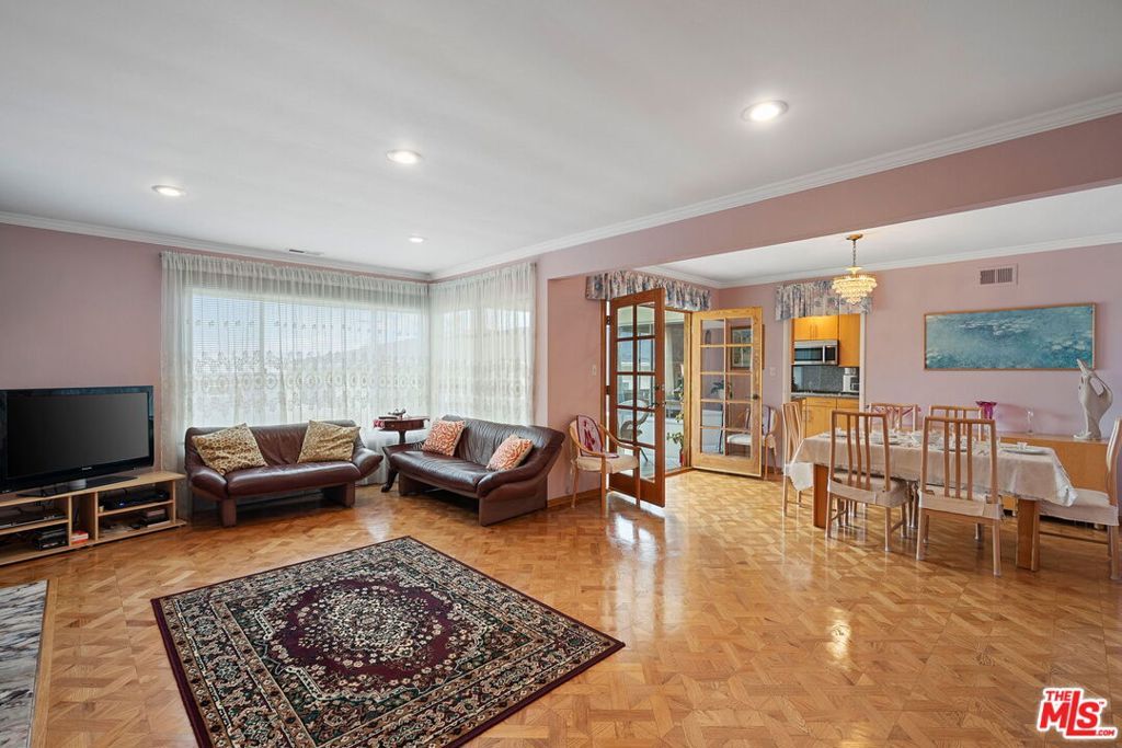 Photo of 1114 23rd Street #4, Santa Monica, CA 90403 (MLS # 25554525)