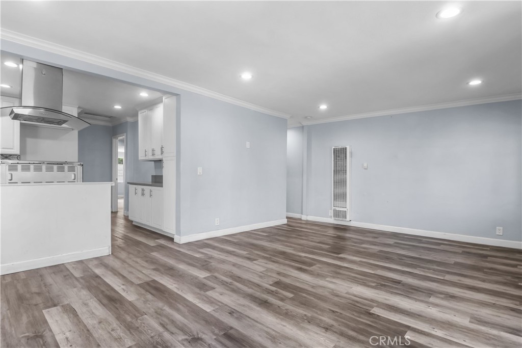 46 W Pleasant