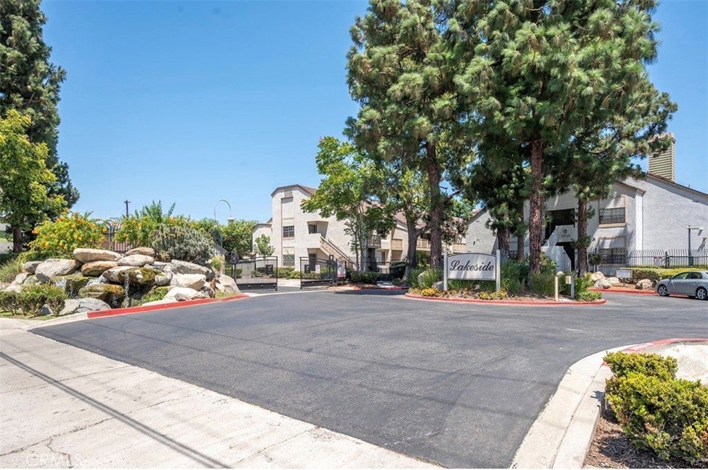 10530 Lakeside Drive N G, Garden Grove CA 92840