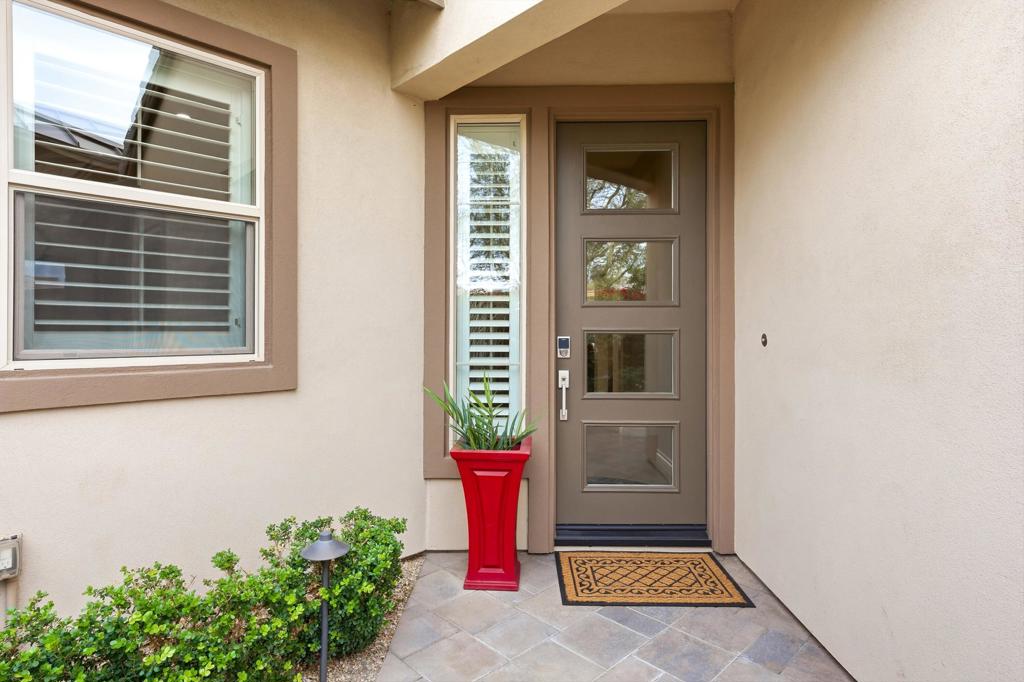 51250 Charlbury Street