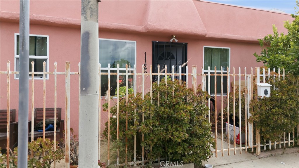 1126 White Knoll Drive