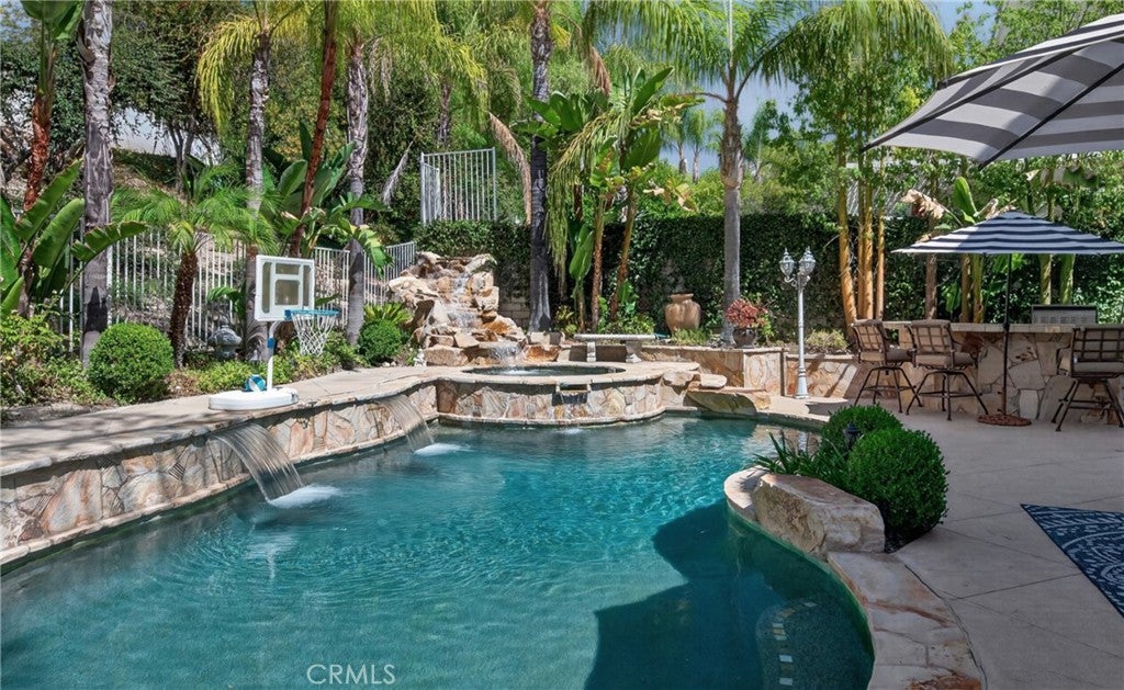 25451 Doyle Court