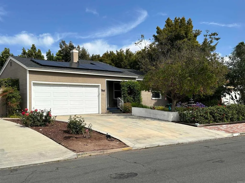 La Mesa, California 91942, United States, 2 Bedrooms Bedrooms, ,1 BathroomBathrooms,Residential,Active,137725