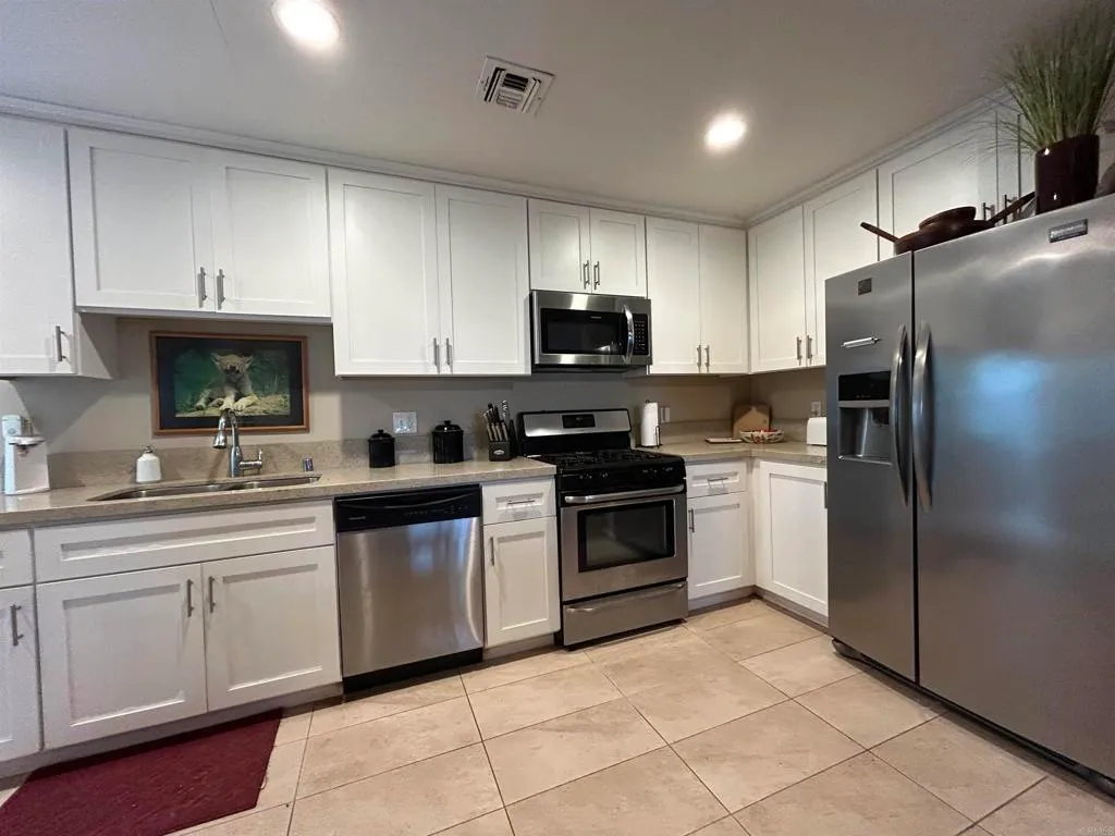 La Mesa, California 91942, United States, 2 Bedrooms Bedrooms, ,1 BathroomBathrooms,Residential,Active,137725